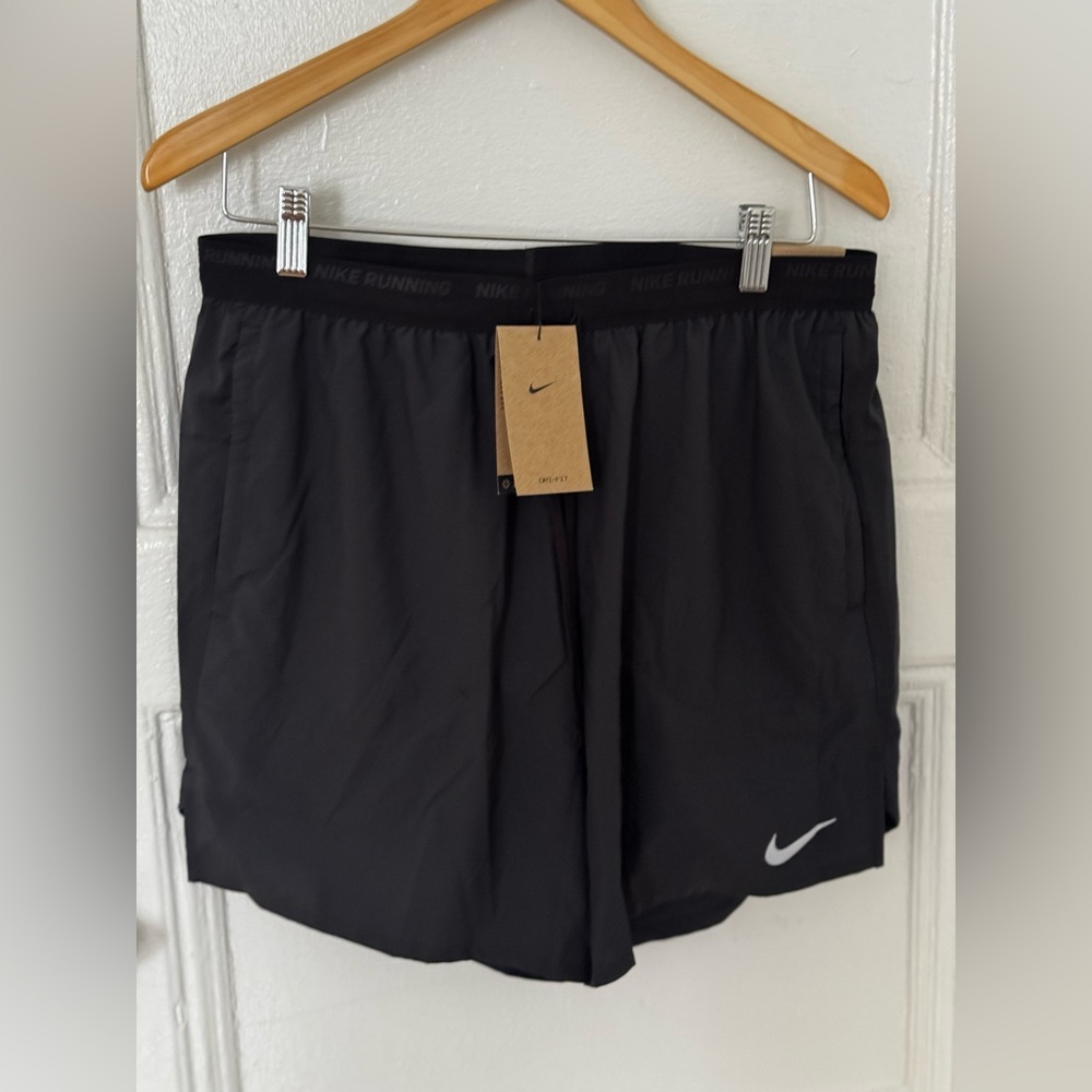 Nike Stride
Men's Dri-FIT 7" 2-in-1 Running Shorts, Black, Size L